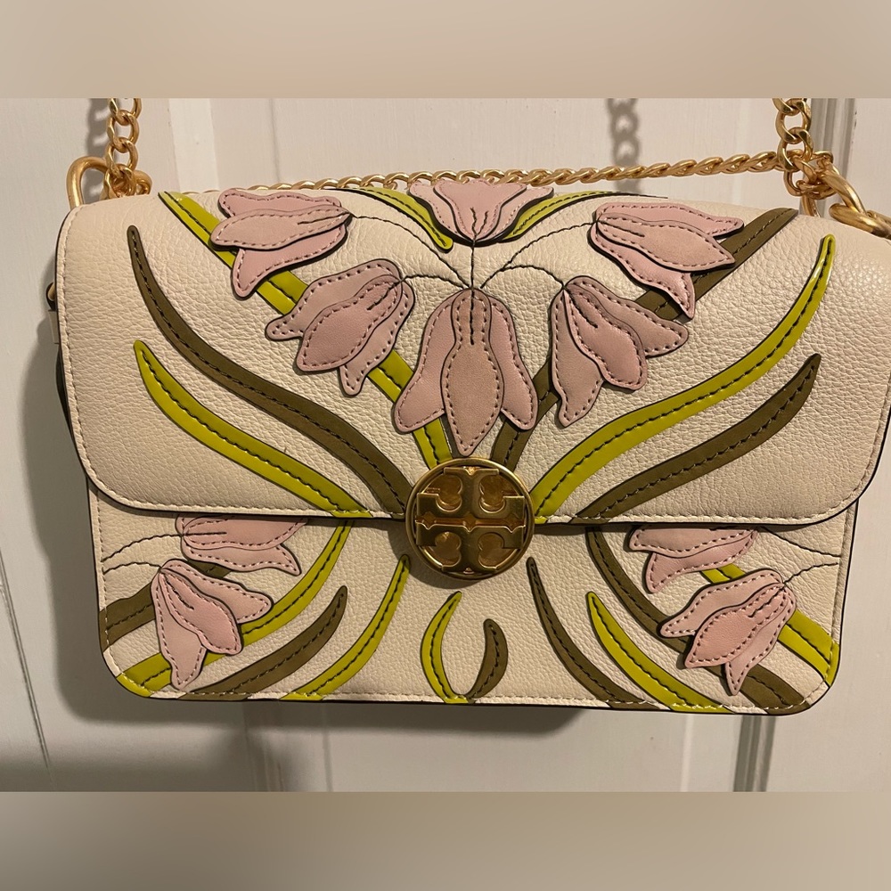 Tory Burch Chelsea Appliqué floral handbag Never Used!